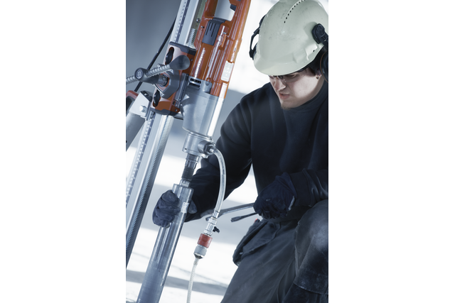 HUSQVARNA DM 220 CORE DRILL - View 13
