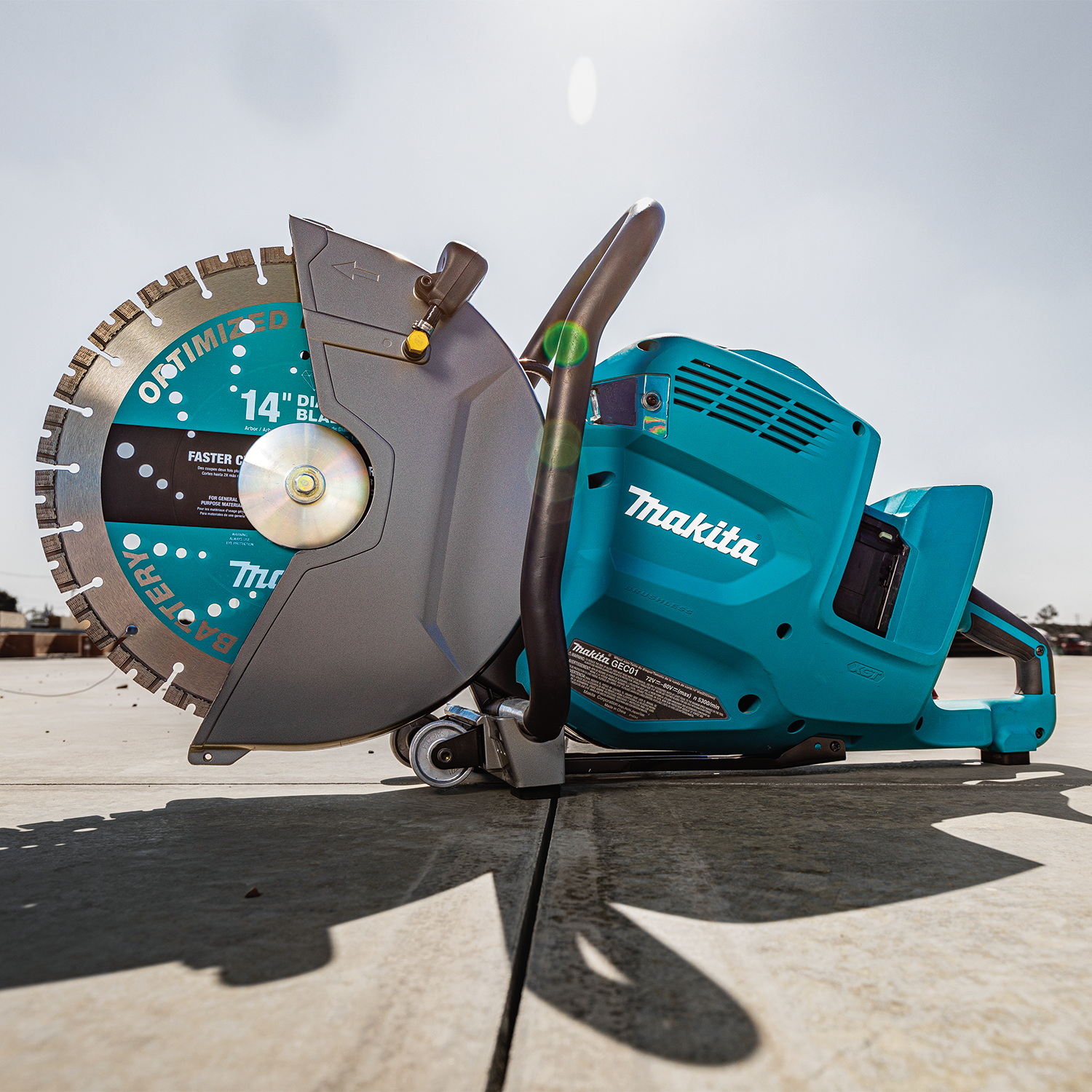 MAKITA 80V MAX XGT® BRUSHLESS POWER CUTTER 2 BATTERY KIT - 14-inch