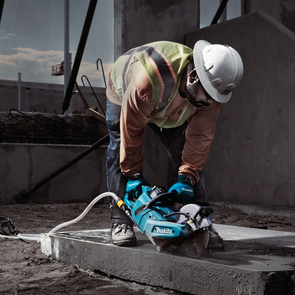 MAKITA 80V MAX XGT® BRUSHLESS POWER CUTTER 2 BATTERY KIT - 9-inch