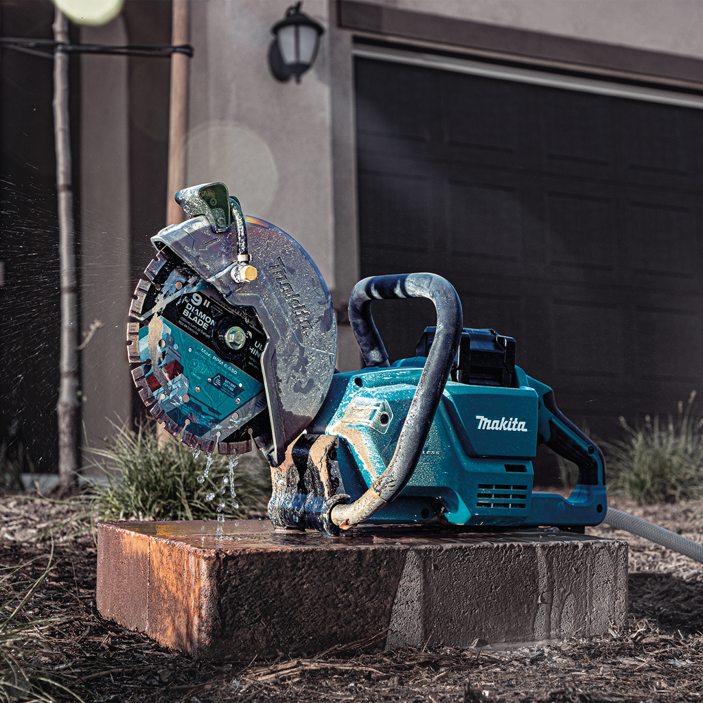 MAKITA 80V MAX XGT® BRUSHLESS POWER CUTTER 2 BATTERY KIT - 9-inch